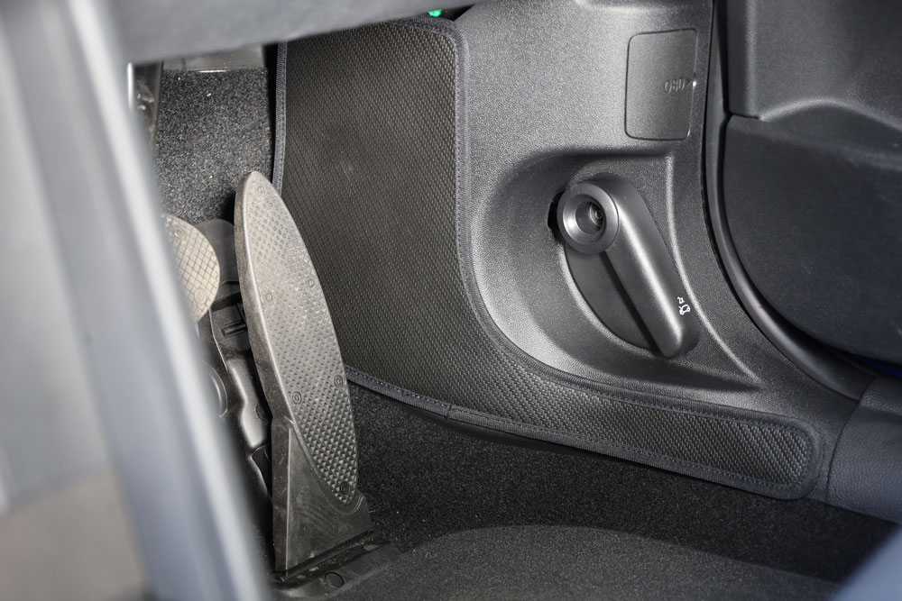 Carbon Tone Foot Kick Guard MINI F65/F66/F67 