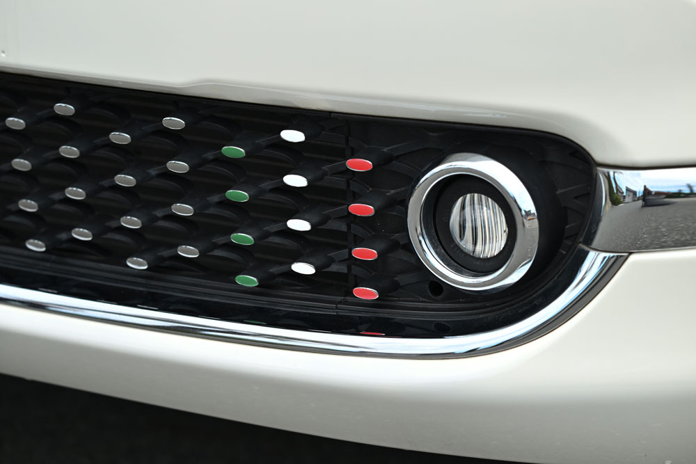 Front Under Grille Tricolor Decal for FIAT500